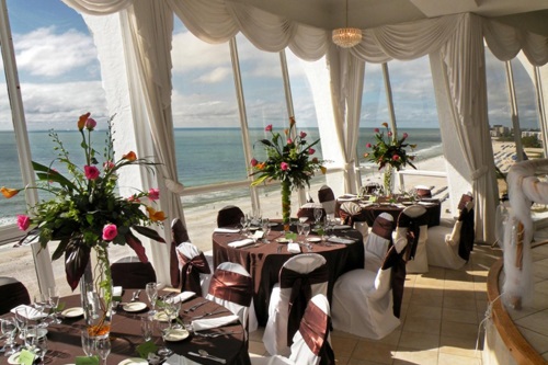 Grand Plaza Beachfront Resort restaurant
